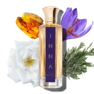 Bellke kin Inna parfum fles met paarse opdruk en gouden accenten. Achter parfum fles ge geurnoten getoond
